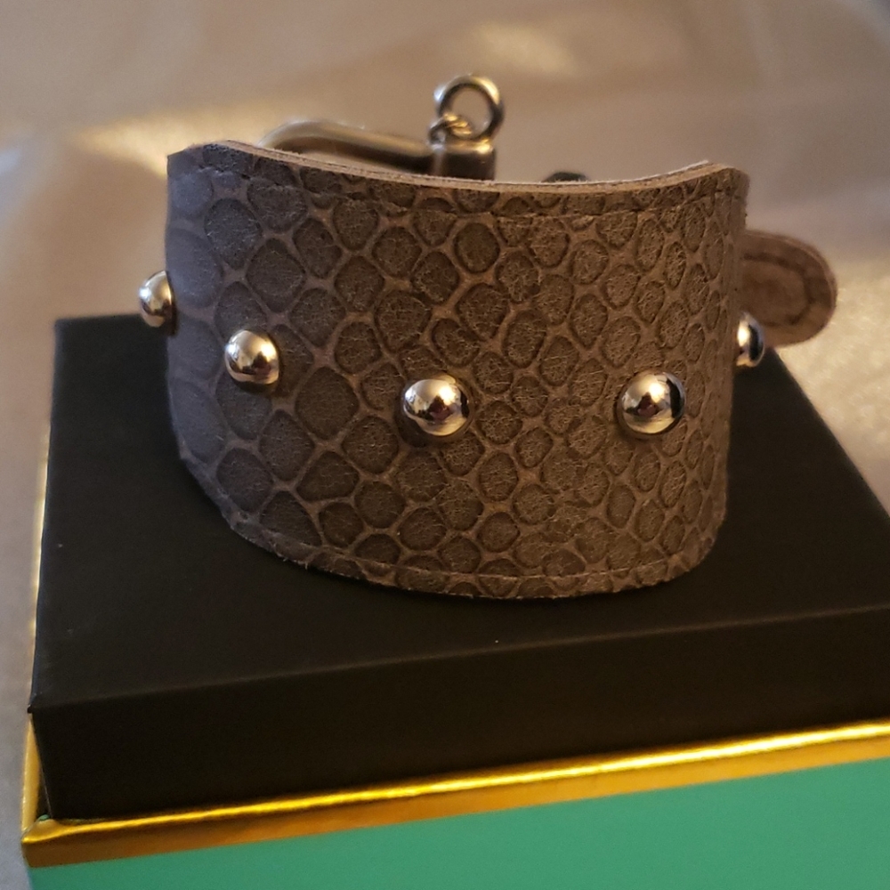 Cuff Bracelet, snakeskin, gray